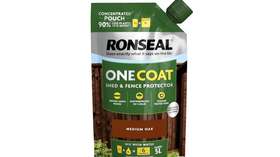 Mondi’s re/cycle SpoutedPouch replaces plastic tubs for paint
