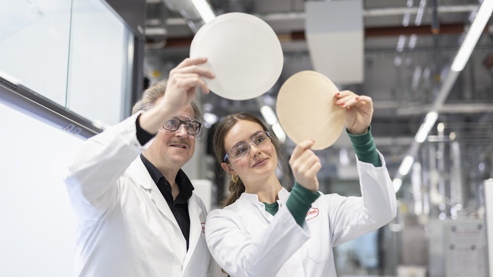 Henkel presents adhesive solutions at Fachpack 2025