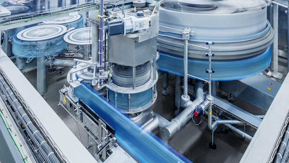 KHS analyzes bottle and machine parameters using simulation