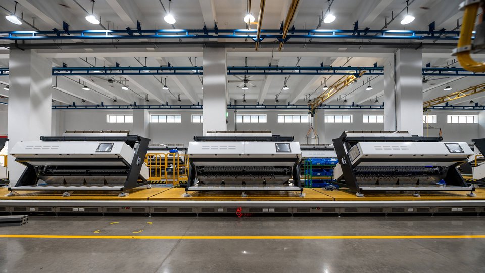 The impact of optical sorting accuracy on the quality of polymer regranulate