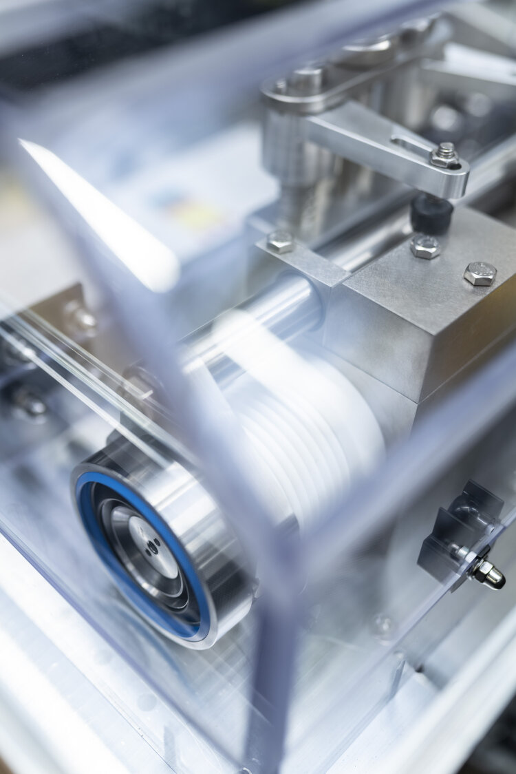 A new adapter plate decouples the filling valve from the base plate.