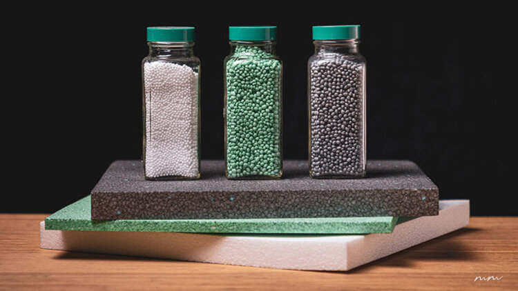 Focusing on innovative manufacturing processes and sustainability, NexKemia provides products for the packaging industry and as well as for building insulation: white EPS, EPS mixed with graphite, as well as products containing up to 30% recyclate.