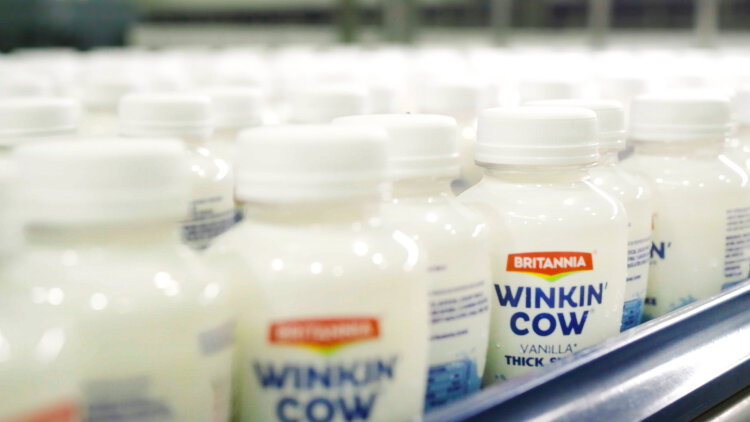 Winkin’ Cow PET bottles aseptically filled on the Sidel Aseptic Combi Predis line