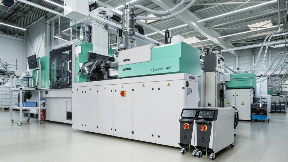 HB-Therm expands distribution in Spain through cooperation with Arburg