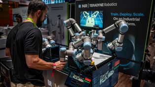 Universal Robots rozwija 