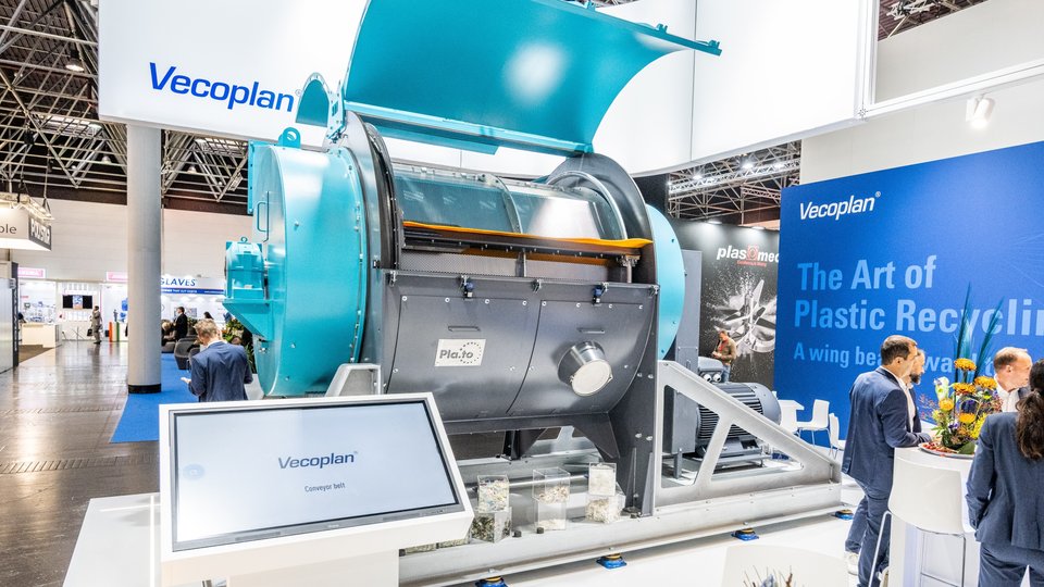 Vecoplan presents dry cleaning technology at PRS Europe