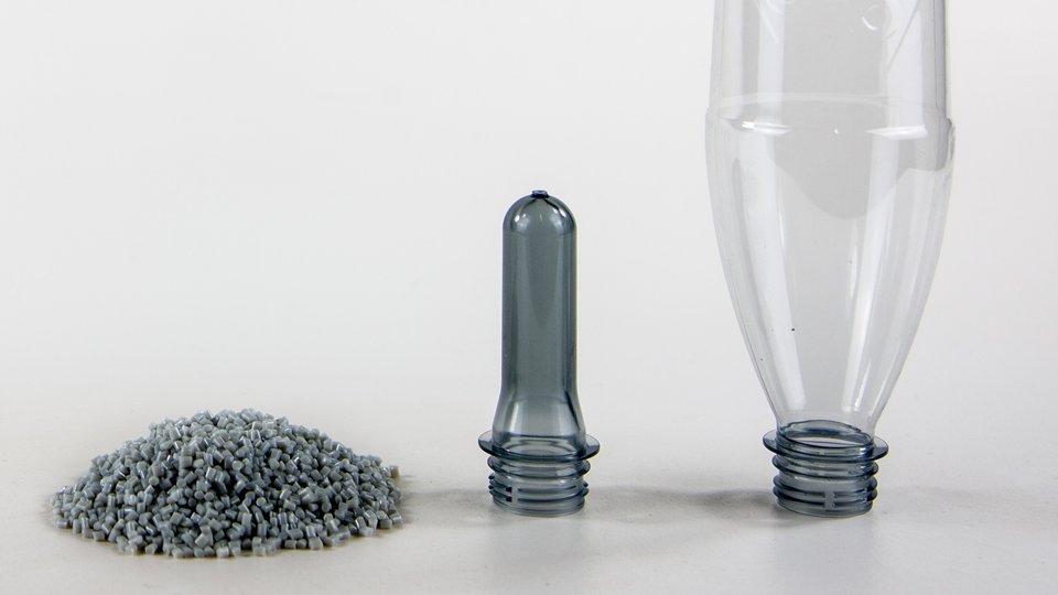 Cost savings thanks to lighter PET packaging from Sidel