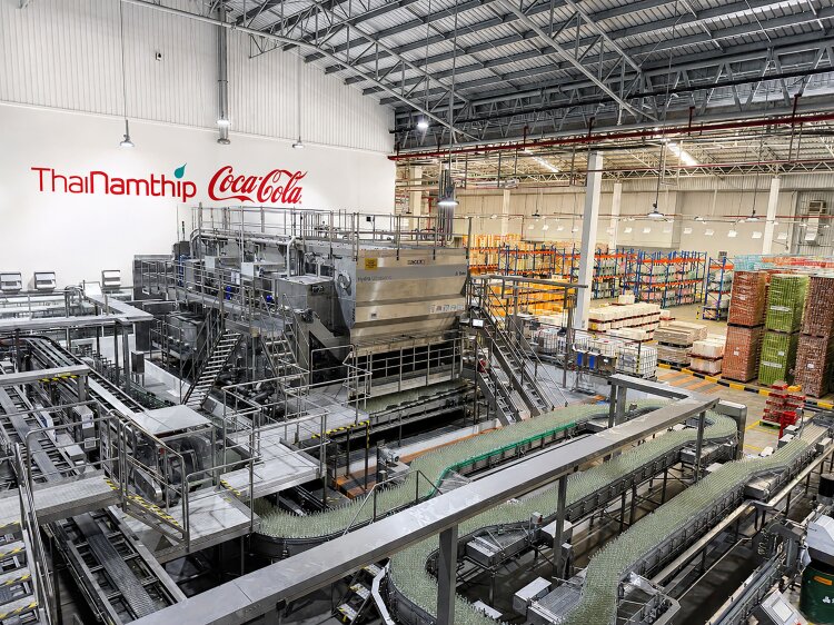 Hydra Ultrasonic bottle washer at the ThaiNamthip plant