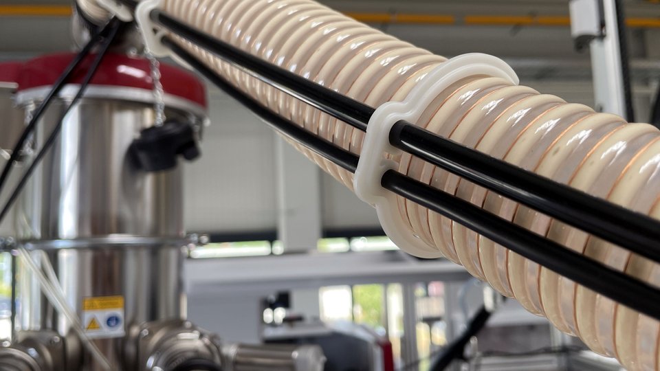 Wittmann will present the EcoFritz clamp at Fakuma 2026
