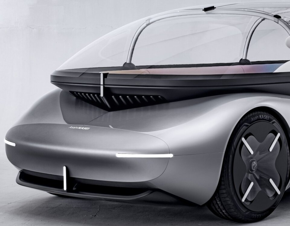 Szyba poliwęglanowa z twardą powłoką w samochodzie koncepcyjnym Asahi Kasei
