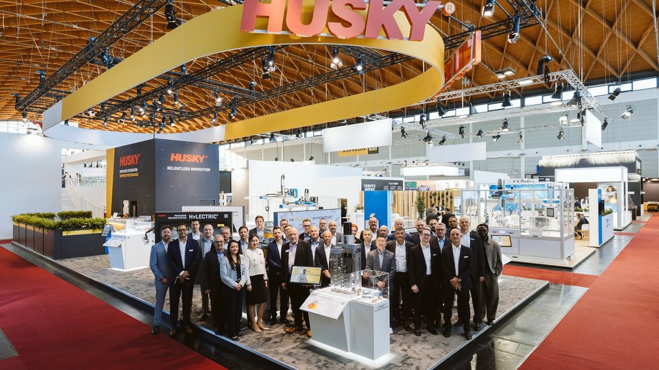 Husky zaprezentuje zintegrowane systemy na Fakuma 2026