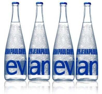 Nowa kolekcja opakowań luksusowej wody Evian