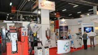 Firma KMP Plastics na tar