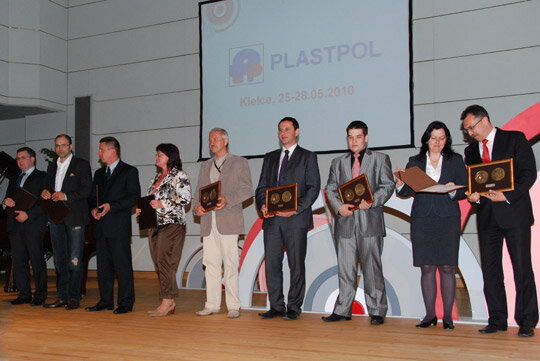 Wyróżnienia i medale za aranżację stoiska na Plastpol 2010