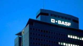 BASF wzmacnia zaangażowan