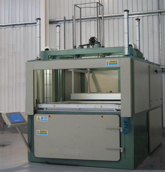 Phasa introduces the THERMaFORM a new vac-forming machine for K-show