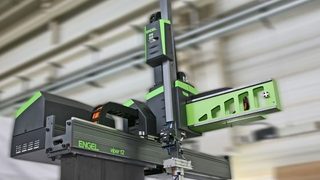 Engel at Fakuma 2011