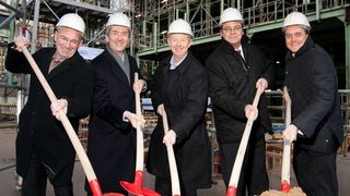 Bayer inwestuje w surowce