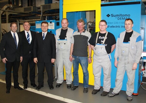 Volkswagen zaczyna pracę na maszynie IntElect firmy Sumitomo (SHI) Demag