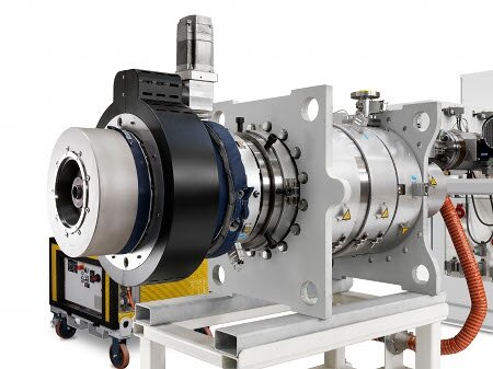 KraussMaffei Berstorff QuickSwitch system with multilayer pipe head and IPC technology