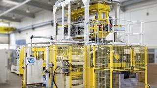 Kiefel delivers machines 