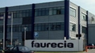 Faurecia zaciska...