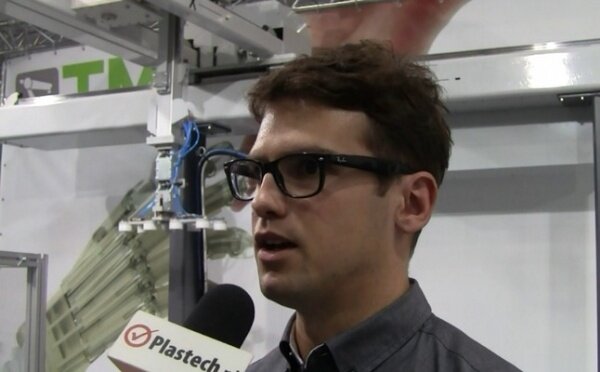 Premiera polskiego robota kartezjańskiego na targach Plastpol 2015