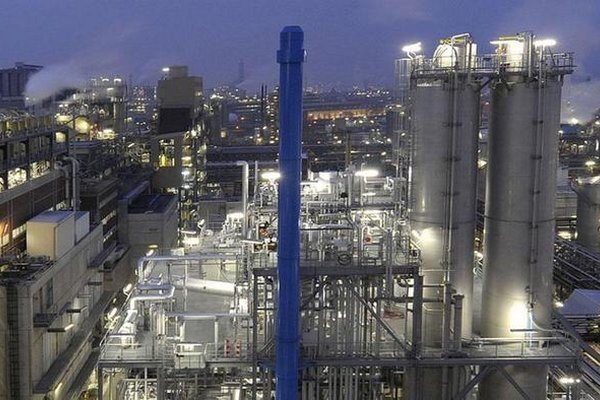 BASF and PETRONAS to build first polyisobutene plant in South East Asia