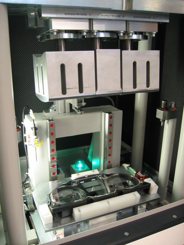 Szybkie łączenie tablic wskaźników dzięki technologii ultradźwiękowej